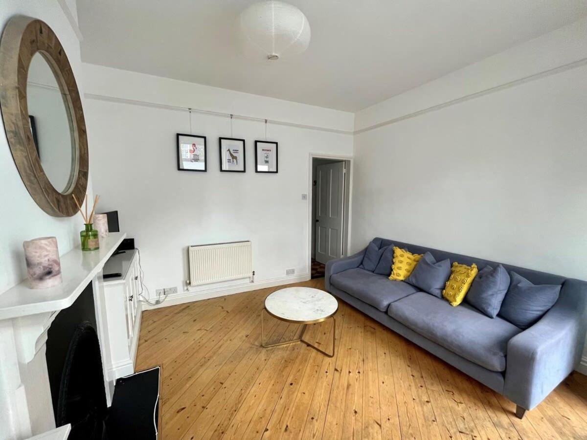 Cosy 2 Bedroom Victorian Townhouse In The Town Centre Bury St. Edmunds Экстерьер фото